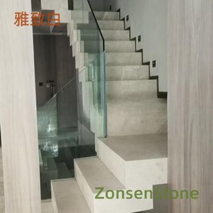 雅致白
